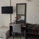 Hotel Plaza Sarti