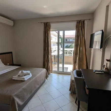 Hotel Plaza 2*