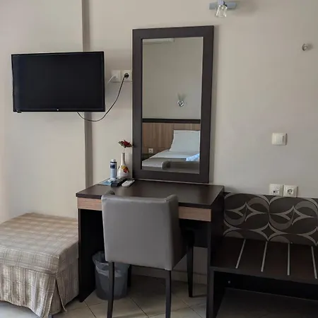 Отель Plaza Сарти